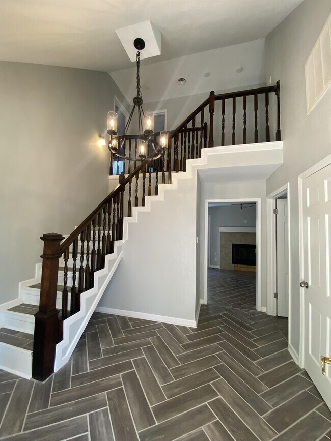 Photo - 2809 S 59th St