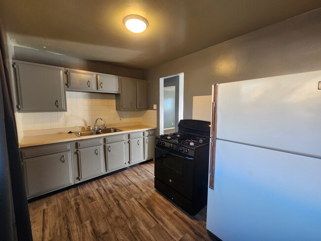 Photo - 1066 Dayton St Apartments Unit 1066