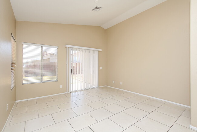 Photo - 4101 W Wethersfield Rd