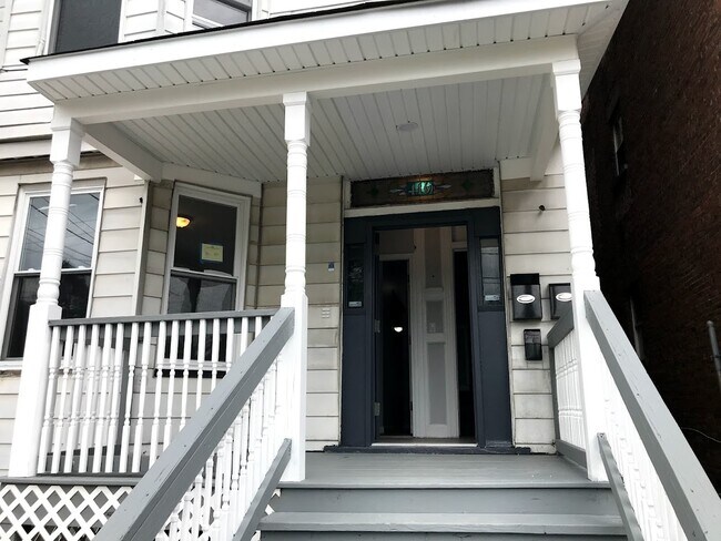 Photo - 416 S 17th St Unidad 2