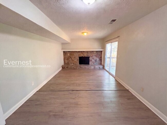 Photo - 426 Park Ridge Cir