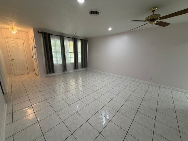 Photo - 402 Dunwick Ln