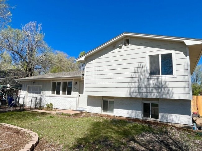 Building Photo - 7402 Treasure Trail Cir