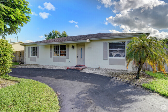 Building Photo - 19796 Arizona Ct Rental