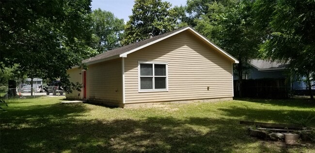 Building Photo - 1110 N 9th St