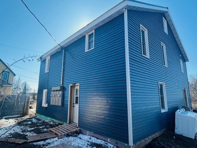 Building Photo - 507 6th Ave Unit #101