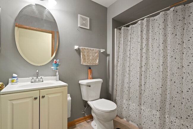 Photo - 2805 Packford Ln