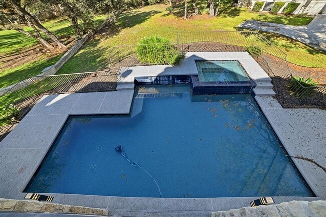 Photo - 2700 Marina Shores Dr