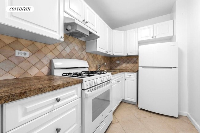 Photo - 3215 Avenue H