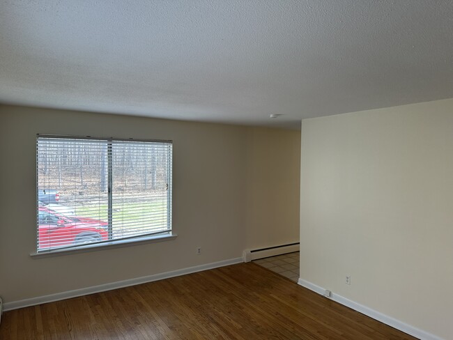 Photo - 121 New Britain Ave Unit B