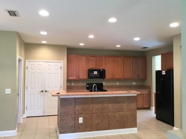 Photo - 724 Spruce Pine Ln