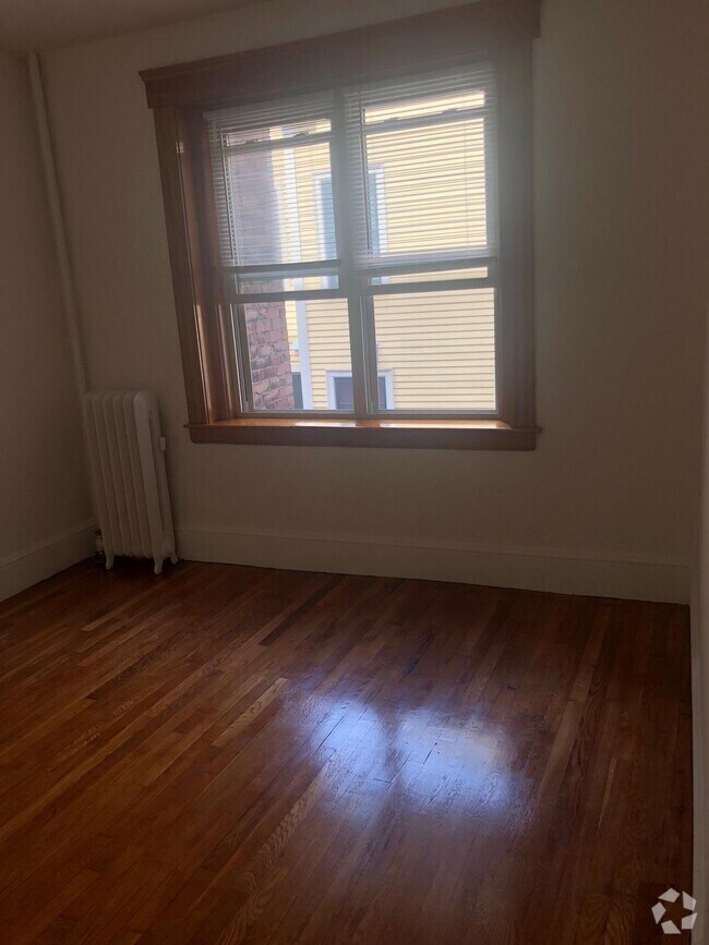 Building Photo - 91 Hancock St Rental