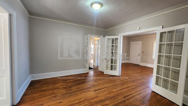 1420 Oakland Ave