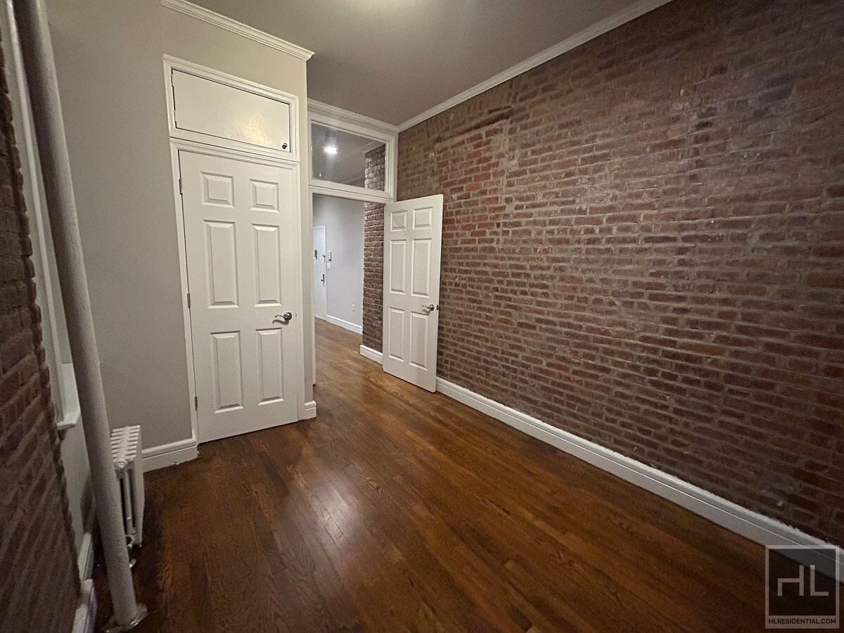 Photo - East 18th Street Unidad A2