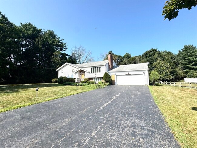 Photo - 117 Randall St