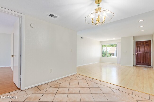 Photo - 1927 E Hampton Ave Unit 232