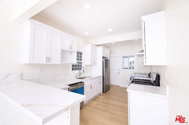 Photo - 1205 Oak Hill Ave