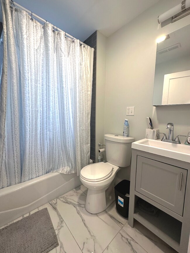 Photo - 99 Kilsyth Rd Unit #2