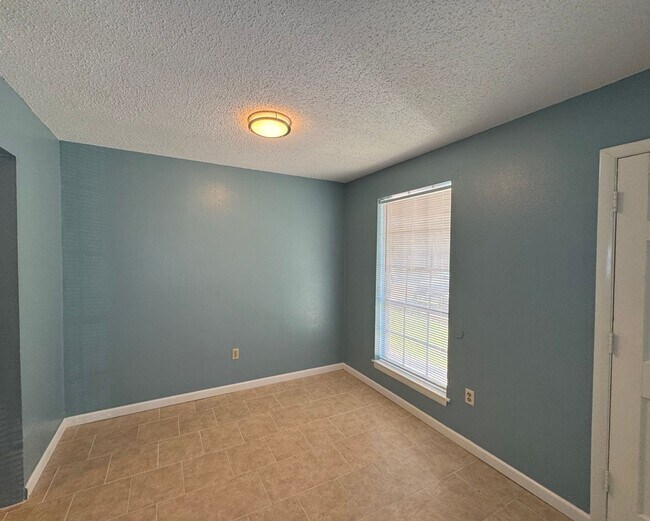 Photo - Centrally located freshly painted condo is... Unit 93