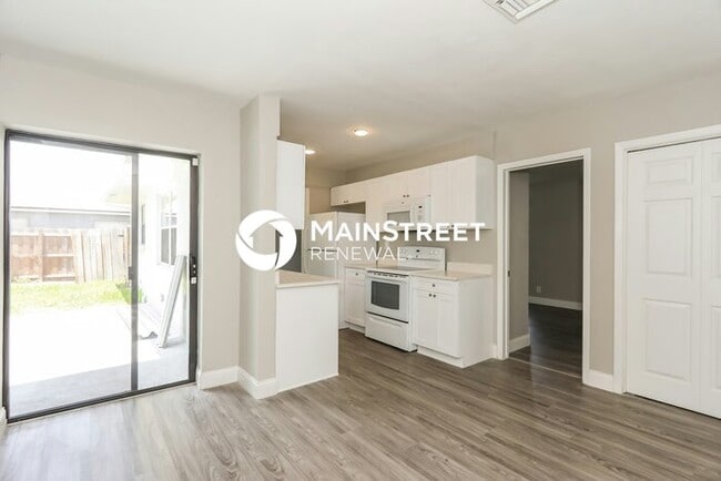 Photo - 4 Bedroom Pet-Friendly Home in Lauderhill, FL with Main Street Renewal