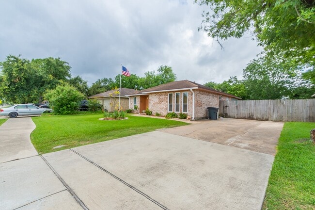 Photo - 1714 Magnolia St