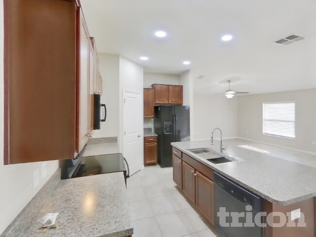 Photo - 14107 Covert Green Pl