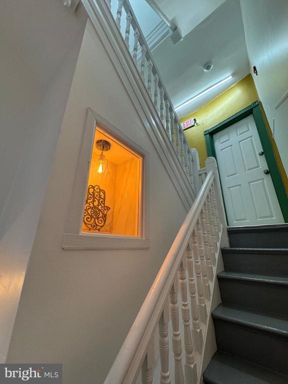 Photo - 433 W Bringhurst St Unit 2