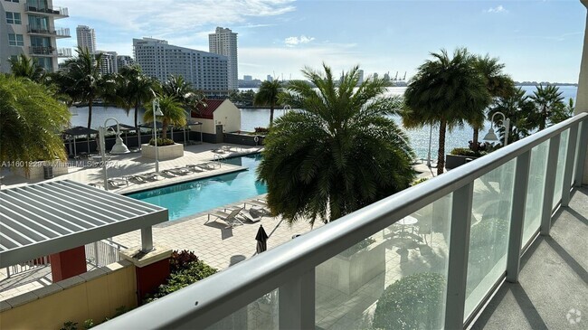 Building Photo - 1155 Brickell Bay Dr Unit 804 Rental