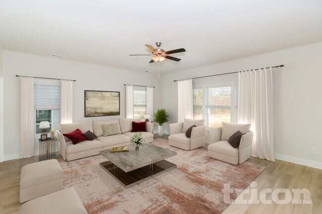 Photo - 127 Halesworth Rd