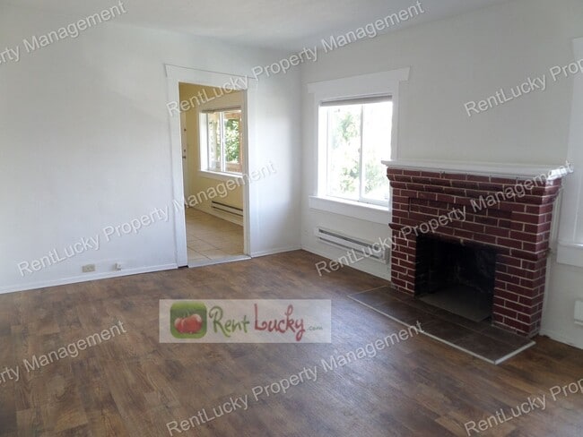 Photo - 6523 35th Ave SW Unit Nguyen-Seattle Duplex #A