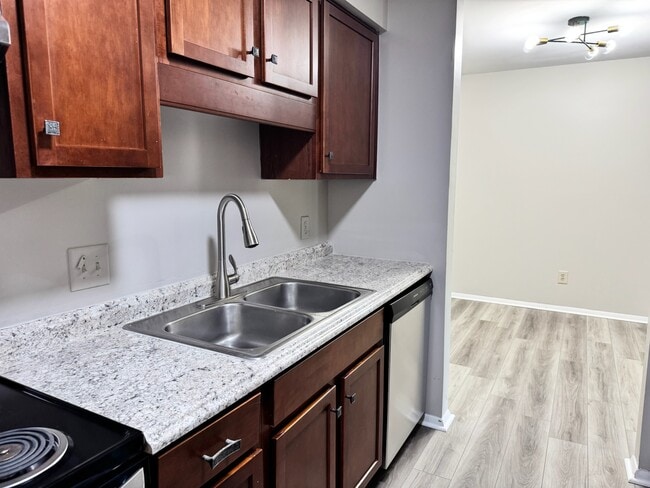 Photo - 1208 Schaub Dr