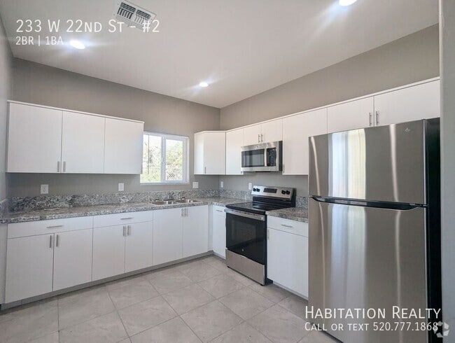 Building Photo - 233 W 22nd St Rental