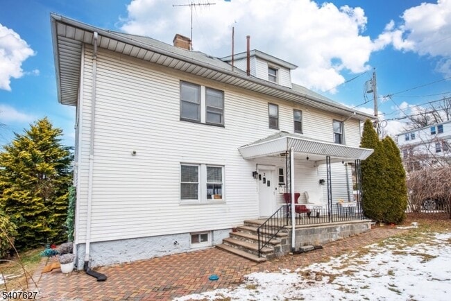 Photo - 106 Sadler Rd