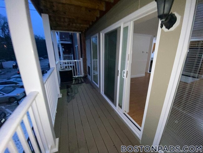 12 Westgate Dr Unit 105
