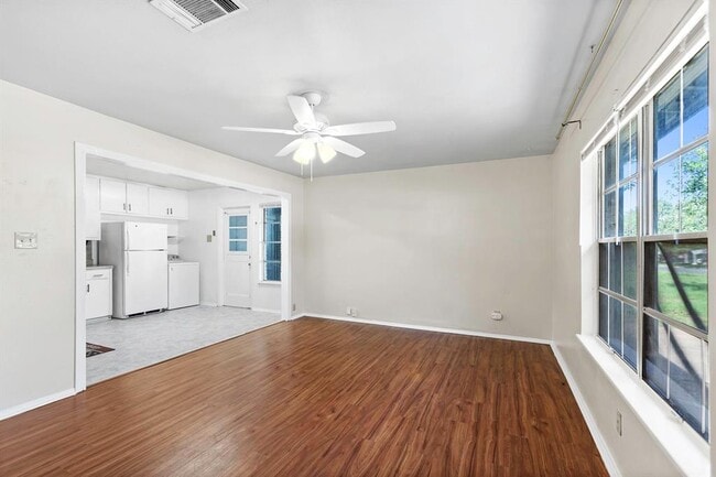 Photo - 4807 Sylvandale Dr