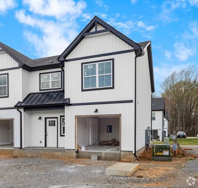Building Photo - 166 Sango Dr Rental