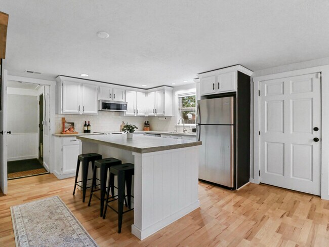 Photo - 4 Randall St