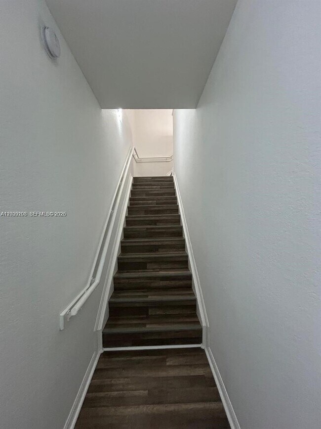 Photo - 1002 Belmont Ln Unit 1002