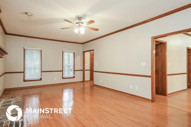 Photo - 233 Chris Ct