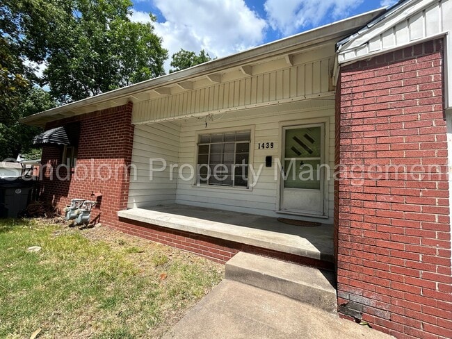 Photo - 1439 S Louisville Ave