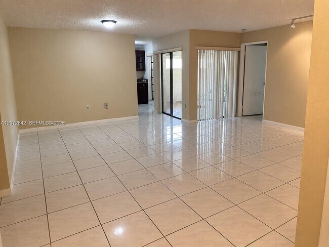 8810 SW 123rd Ct Unit M110