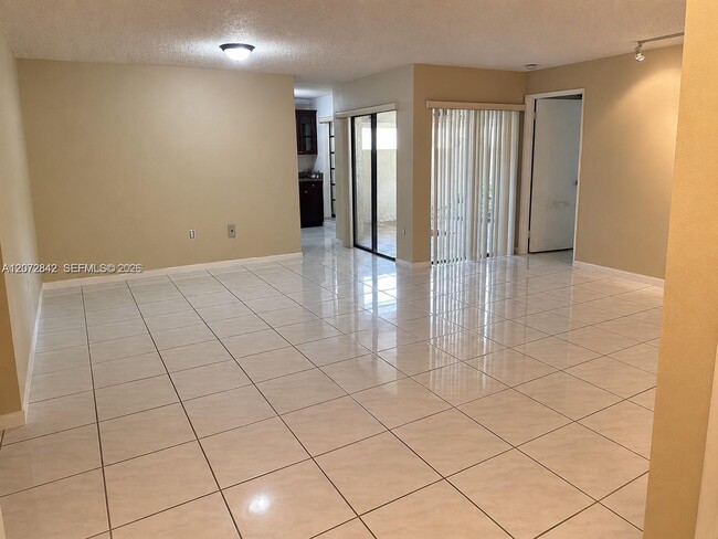 Photo - 8810 SW 123rd Ct Unit M110