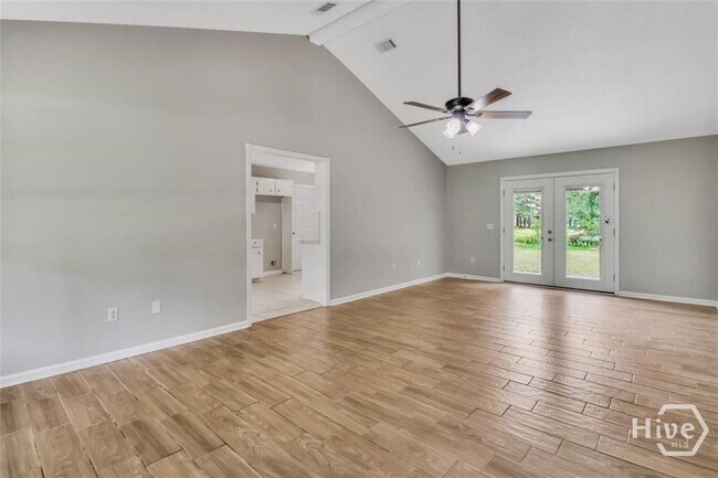 Photo - 137 Pat Priester Dr