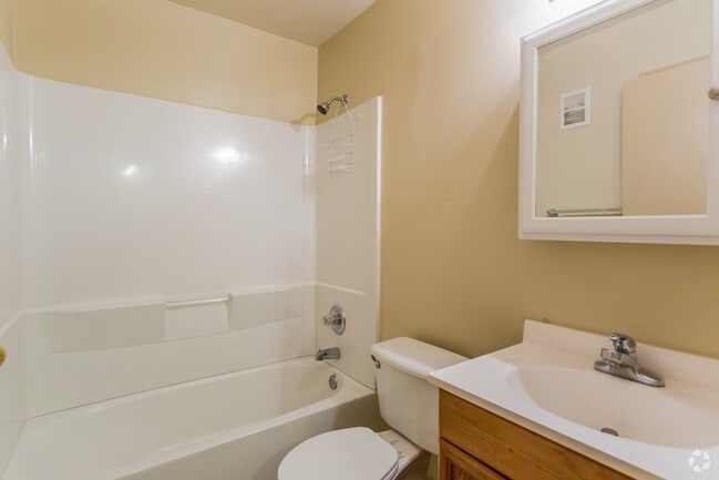 Photo - Grand Oak Place