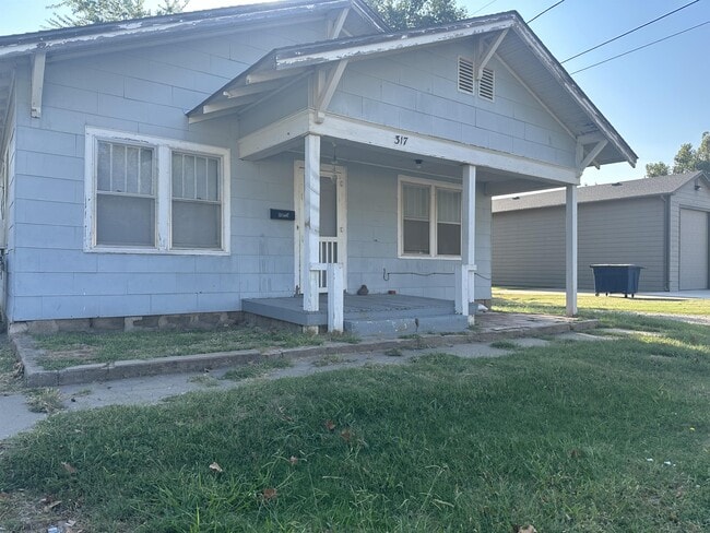 Building Photo - 317 N Jackson St Rental