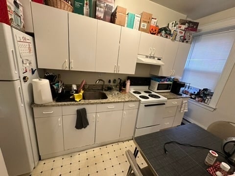 Photo - 190 Winthrop Rd