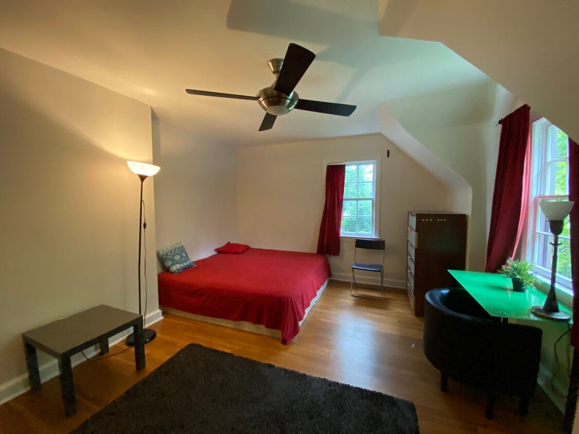 Photo - 4427 Nebraska Ave NW (Washington, DC)