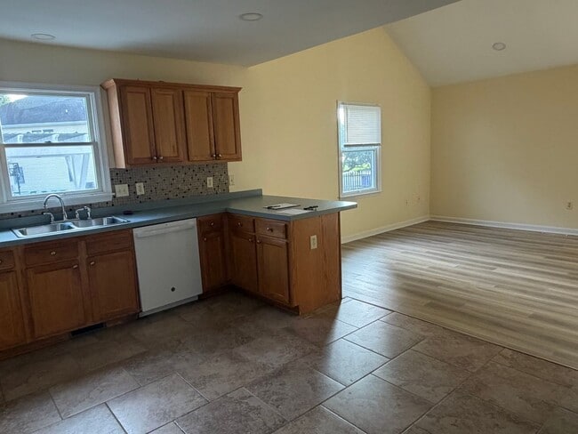 Photo - Single Story home in Overbrook Shores