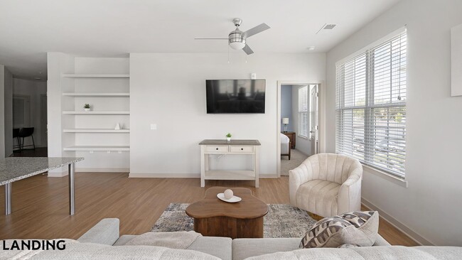 Photo - 3237 Memorial Blvd Unidad 6208