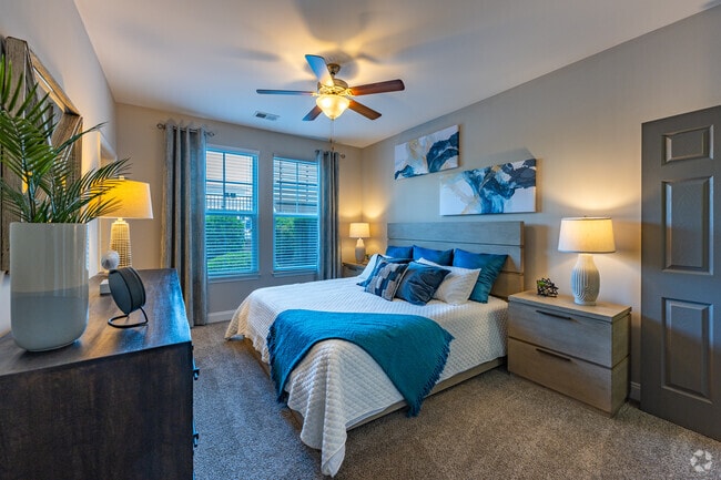 2BR, 2BA - 970SF - Primary Bedroom Angle 1